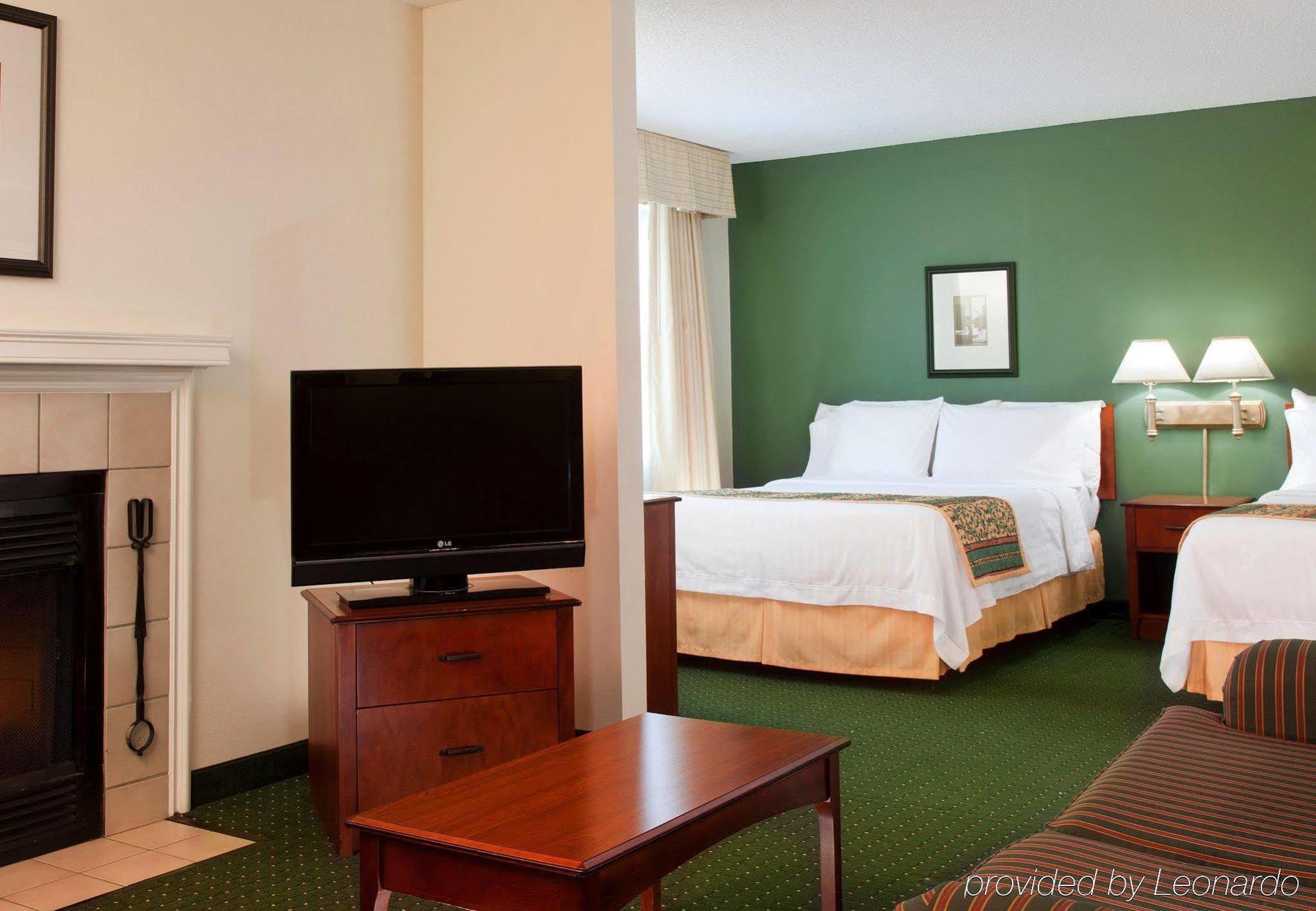 Residence Inn Kansas City Downtown/Union Hill ภายนอก รูปภาพ