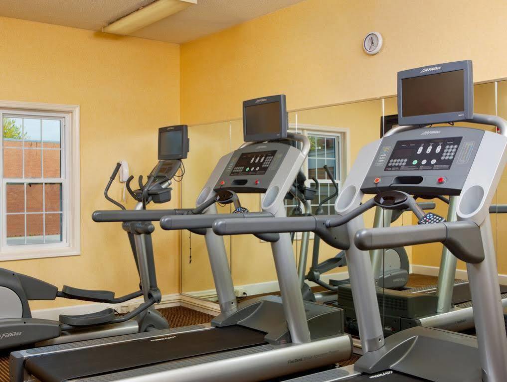 Residence Inn Kansas City Downtown/Union Hill ภายนอก รูปภาพ